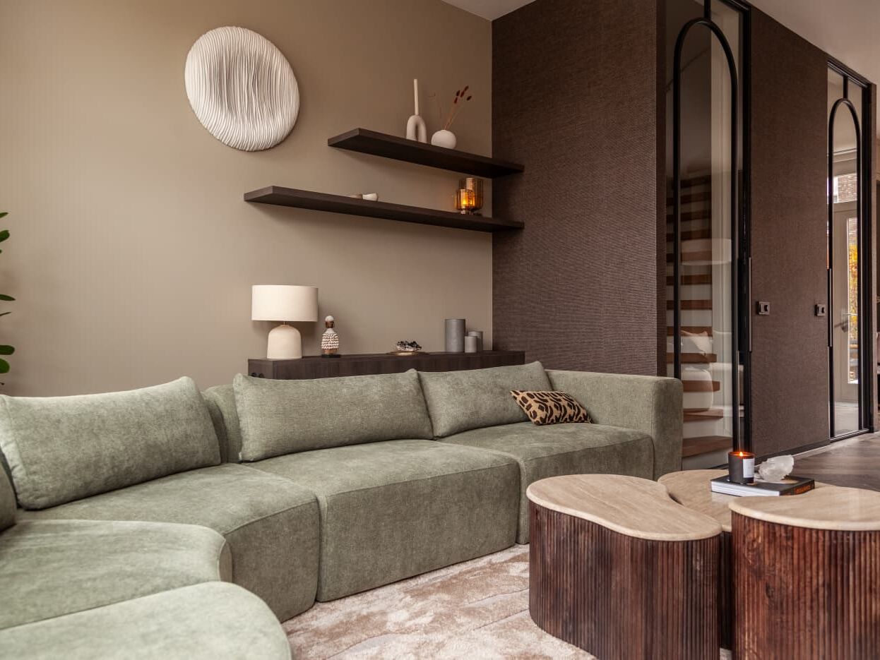 Stalen taatsdeur met boog